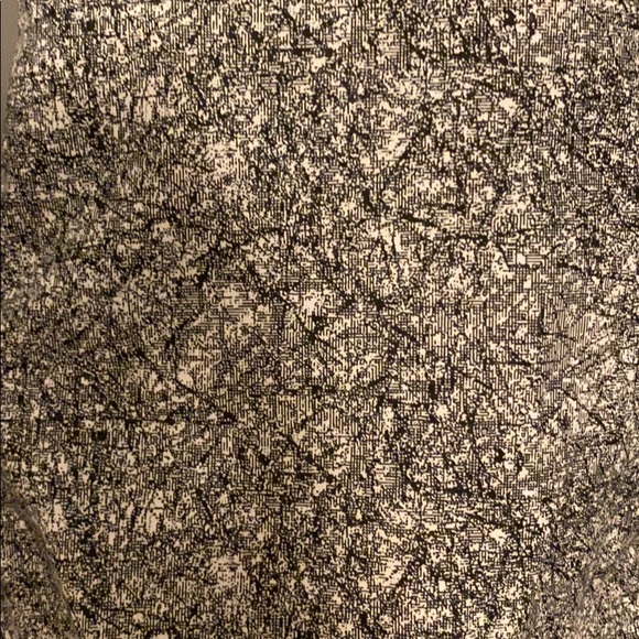 Calvin Klein Medium Button Down - Picture 3 of 3